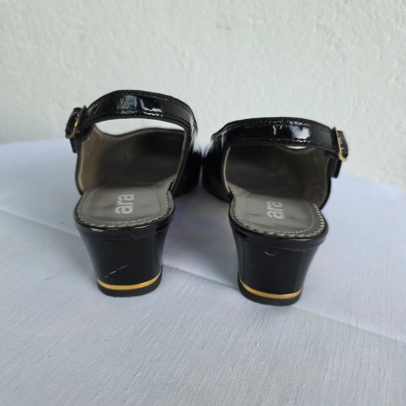 Ara Damenschuhe: Ara Lackleder Pumps Schwarz, bequem Gr.39 – Gebraucht aus Wald ZH von CapLux 7