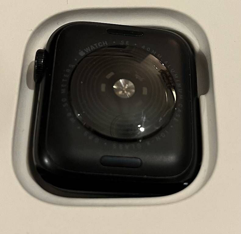 Apple Smartwatch: Apple Watch SE 2 40mm Alu – Usato da Zürich venduto da DaMoero 3