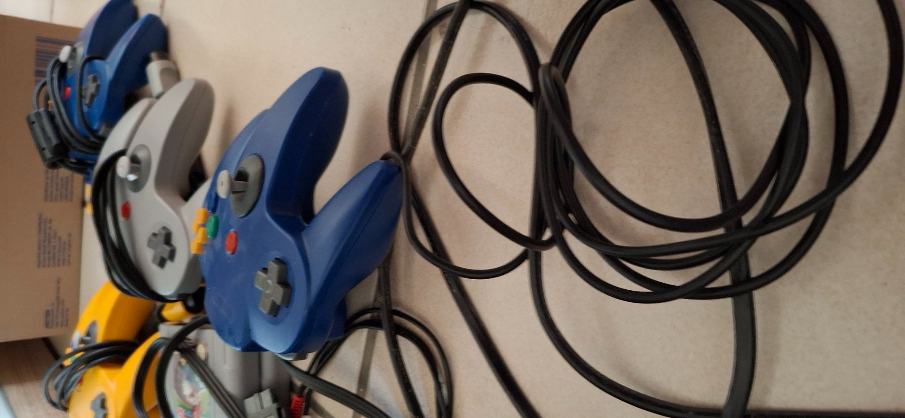 Nintendo Konsolen: Nintendo 64 Konsole mit Spielen und Controllern – Neu (gemäss Beschreibung) aus Bülach von cor_nfm8 7