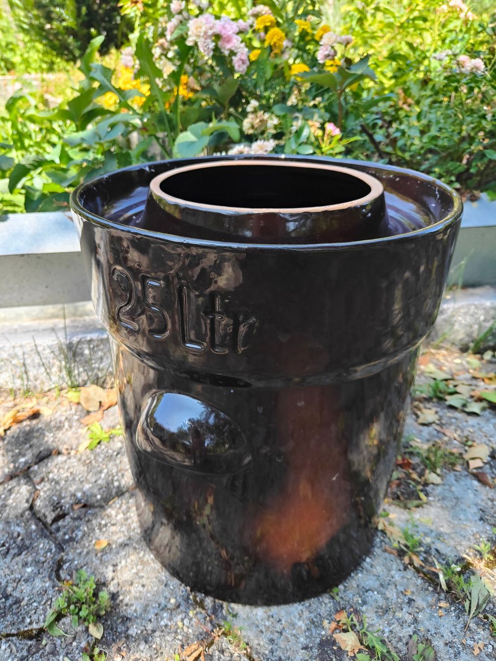 Accessori: Pot à choucroute en grès à joint d'eau, 25 litres – Usato da Corgémont venduto da Similitude