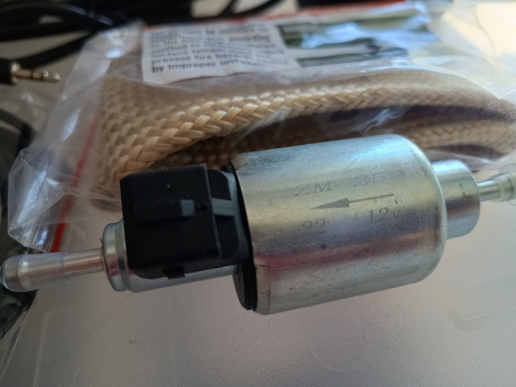 Heizgeräte: 12V Dieselheizung Teile, neu – Neu (gemäss Beschreibung) aus Döttingen von Schlei 1