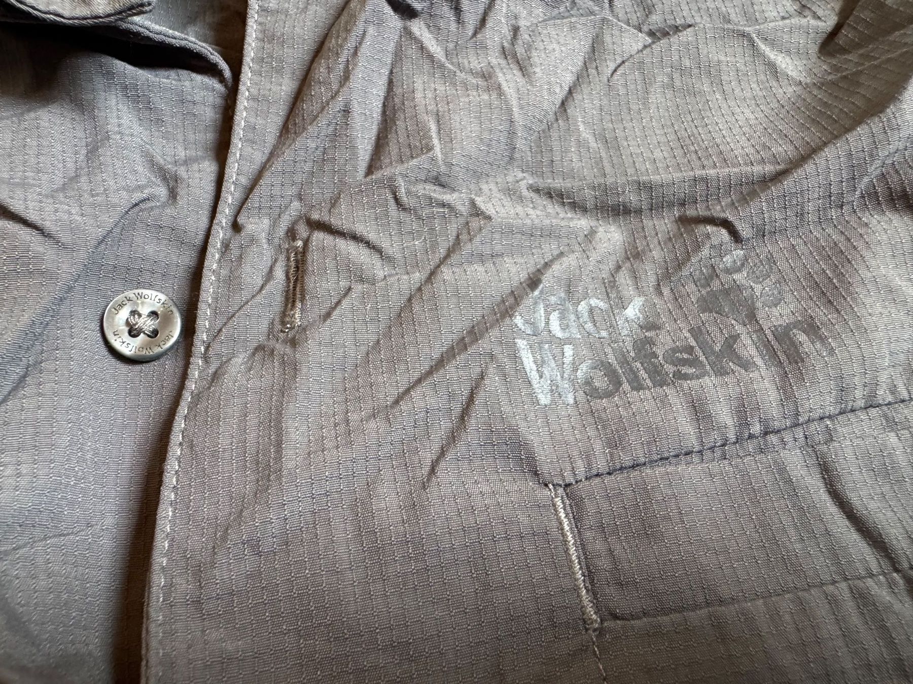 Jack Wolfskin Chemises: 2x Jack Wolfskin Hemden Gr M Kurzarm – D'occasion à Flawil par hallyi 1