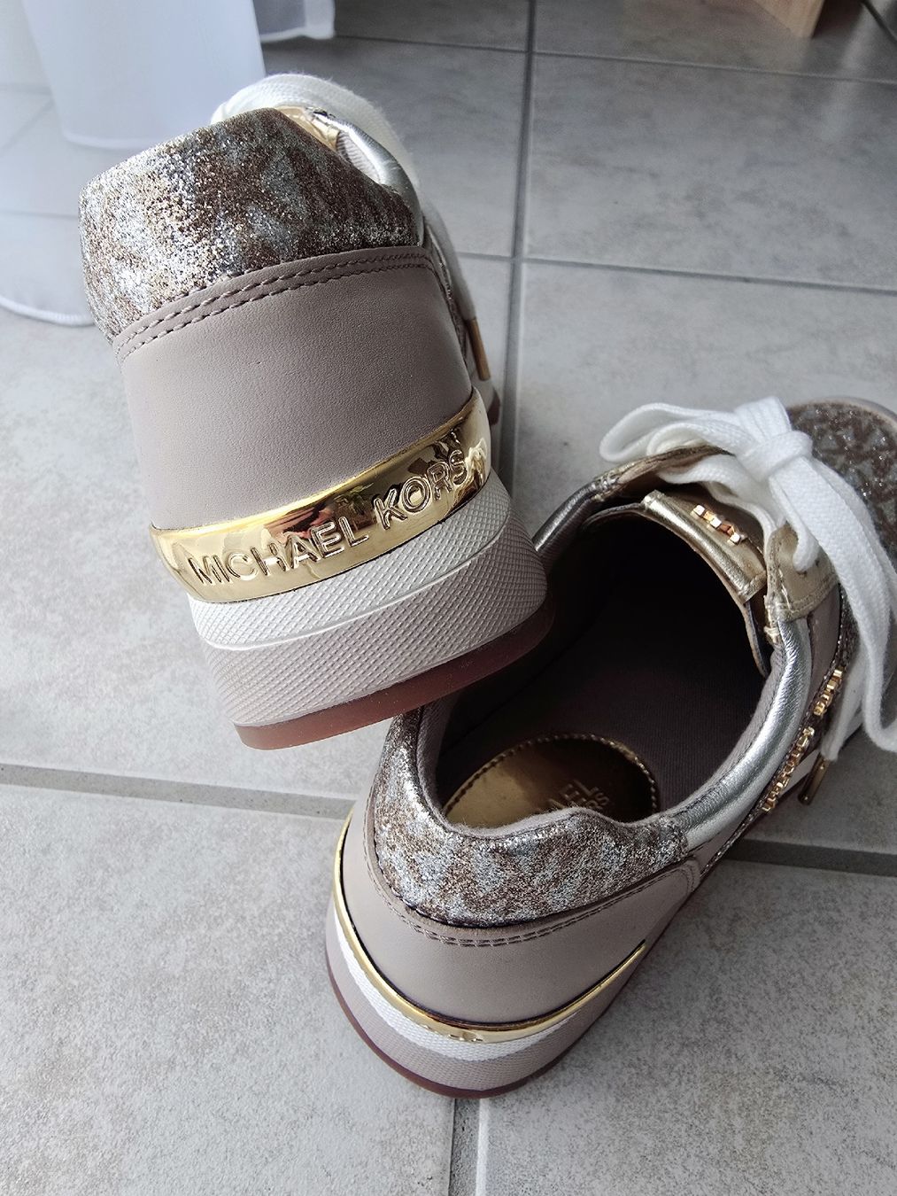 Michael Kors Scarpe da donna: Michael Kors Schuhe – Usato da Niederbipp venduto da Viktoria_Sch 2