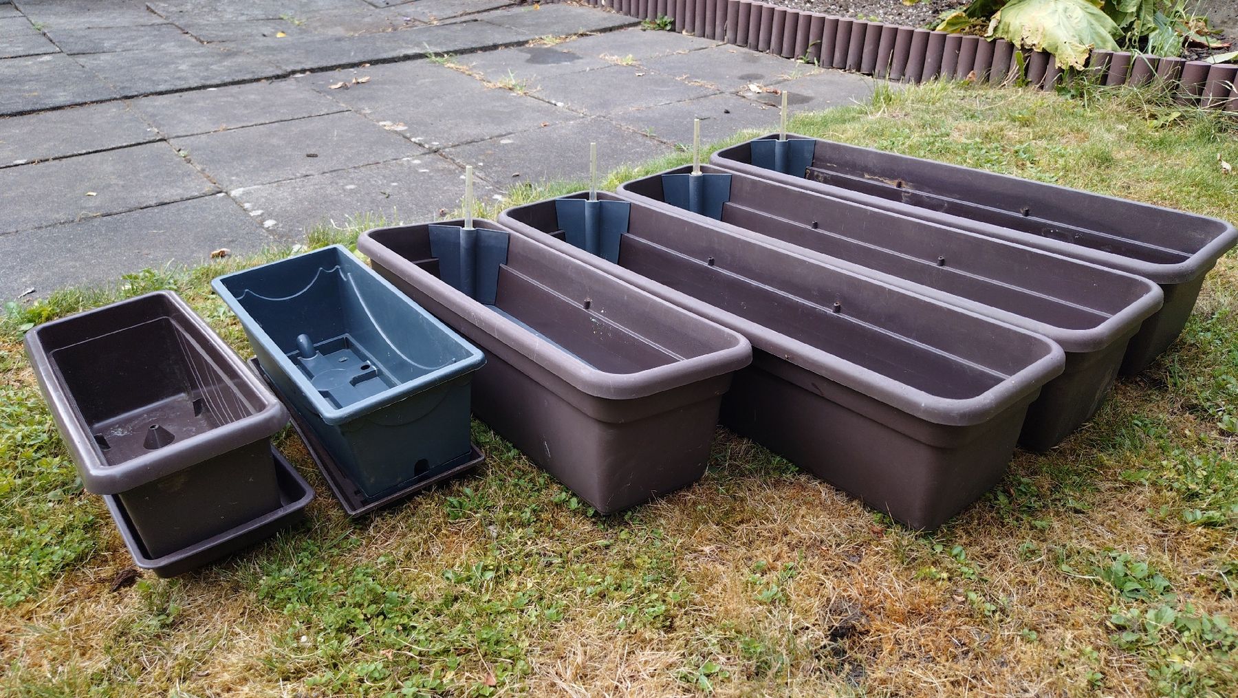 Vasi per fiori: 6 Blumenkäste mit Wasserstands-Anzeige – Usato da Luzern venduto da sandy-mary 2
