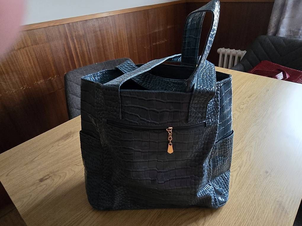 Sacs femmes: DAMEN TASCHE. – Neuf avec emballage d'origine à Steinerberg par steinerberg01 1
