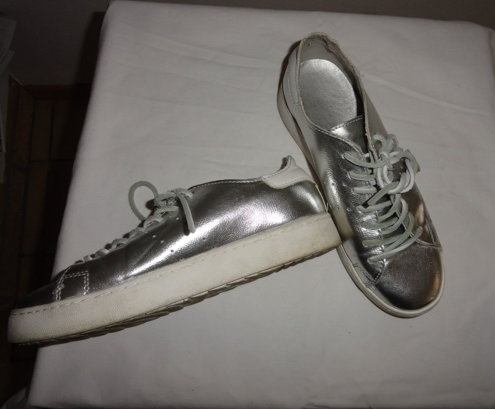 Scarpe per ragazze: Basket  T 37 – Usato da Gampelen venduto da Mari60 1