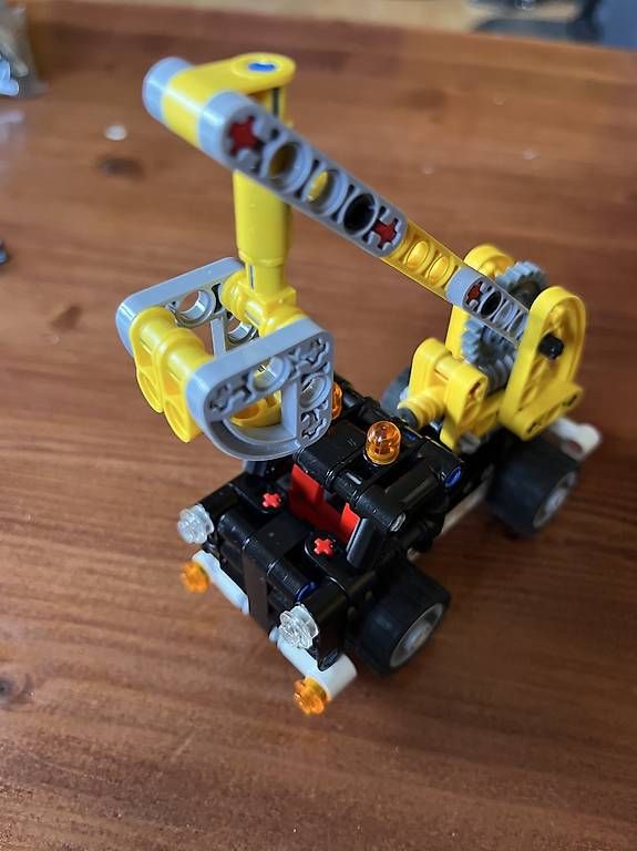 Giocattoli: Lego Technic 42031 Hub-Arbeitsbühne – Usato da Grenchen venduto da mammamia25