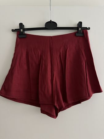 Lightweight red shorts – size 36
