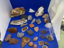 Wunderschöne Mineraliensammlung:. Kristall Quarz, Achate,etc