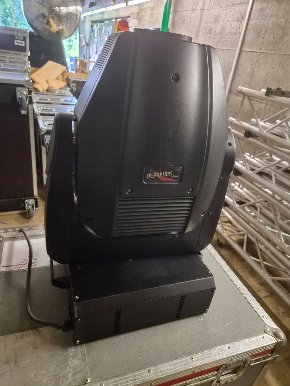 Lampen: JB-Lighting P6 Varyscan moving head Lichttechnik mit Case – Gebraucht aus Vitznau von Night-Fire 4