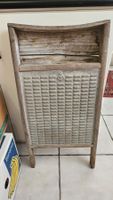 Antico asse per lavare in legno e metallo