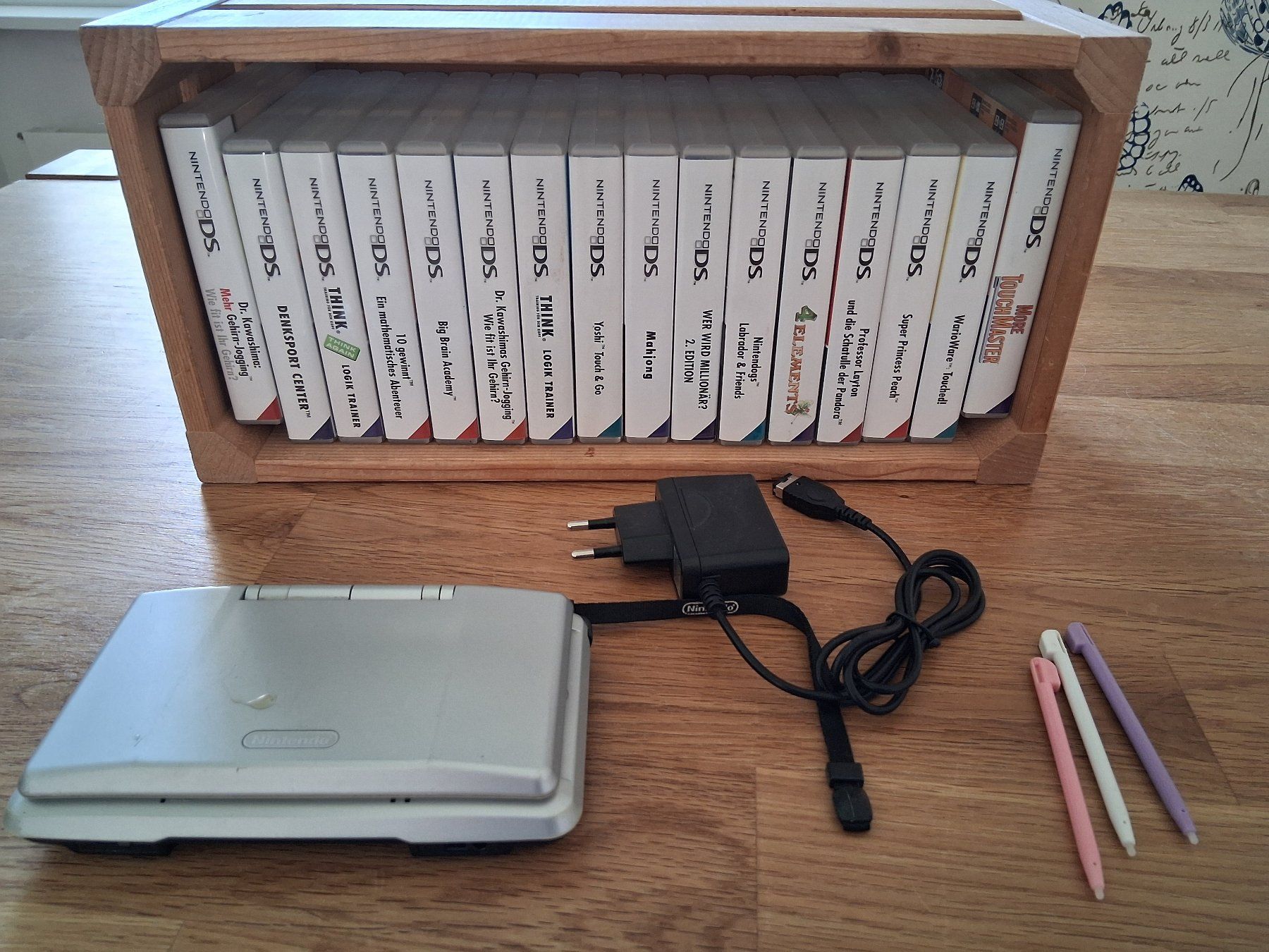 Nintendo Console: Nintendo DS mit16 Spiele, Ladegerät – Usato da Thörigen venduto da Beni511 1