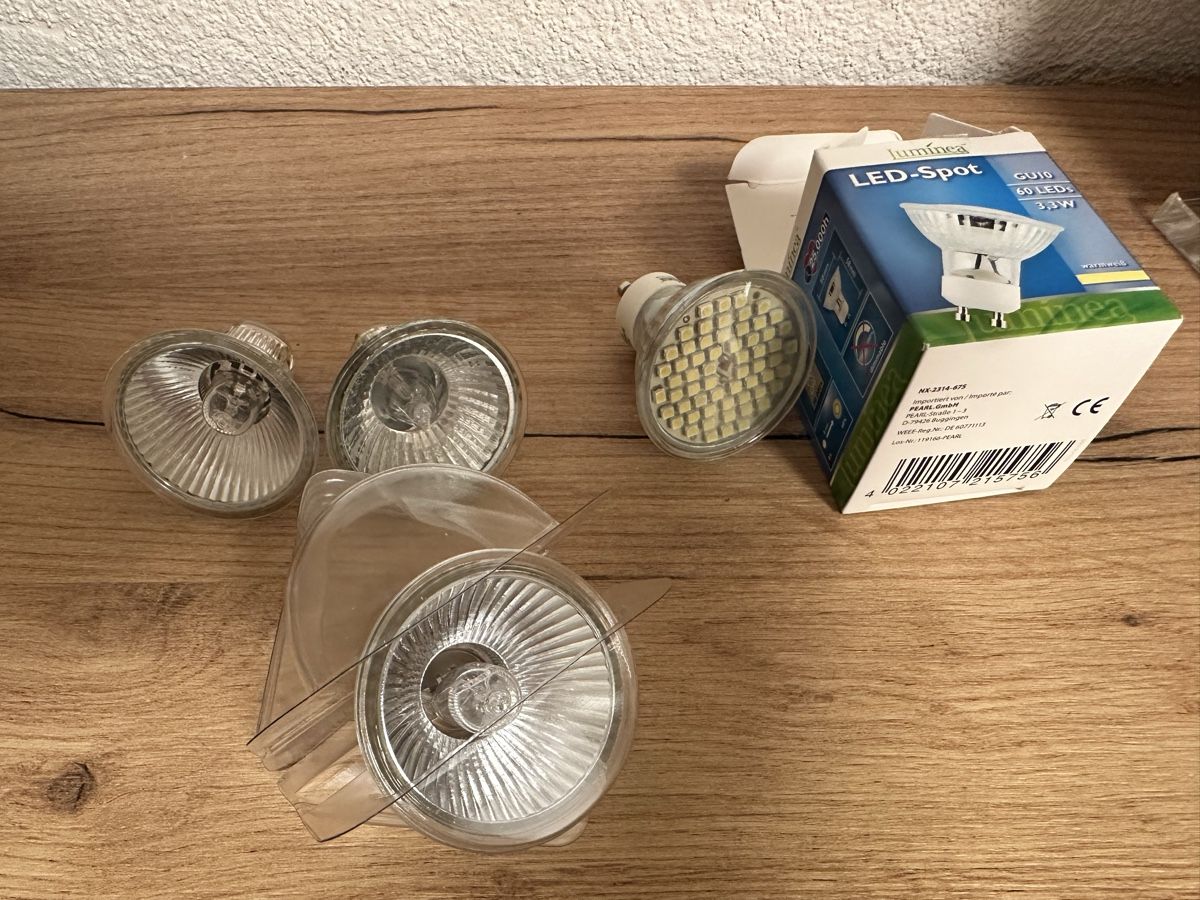 Lampen: Vier GU10 Spots (Halogen & LED) – Gebraucht aus Thalwil von Thommy_nau 1