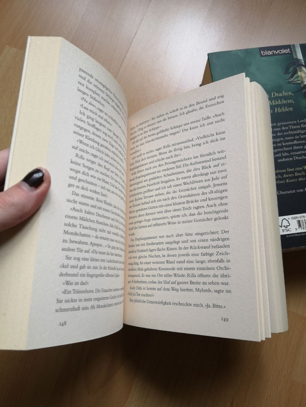 Bücher: Eona Band 1 und 2, Deutsch – Gebraucht aus Ibach von FlyingFox26 4