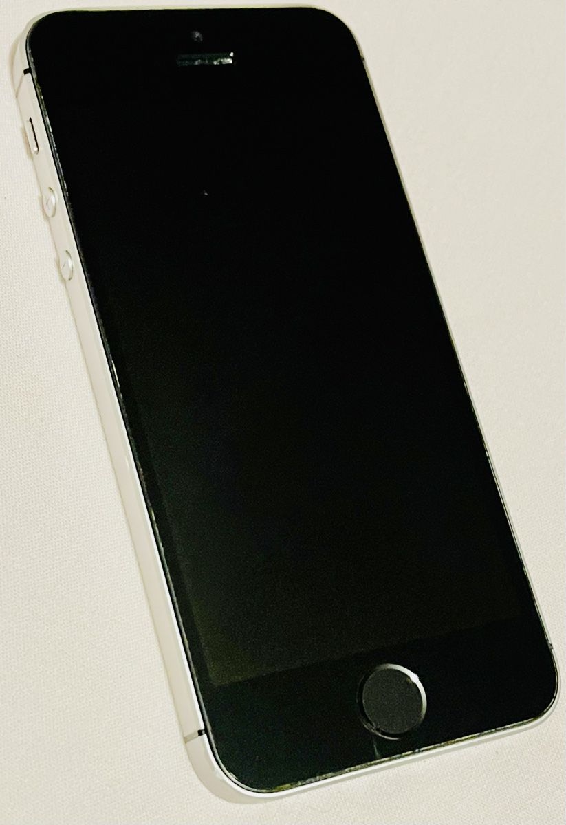 Apple Handys / Smartphones: iPhone SE 1st Generation – Gebraucht aus Gränichen von  1