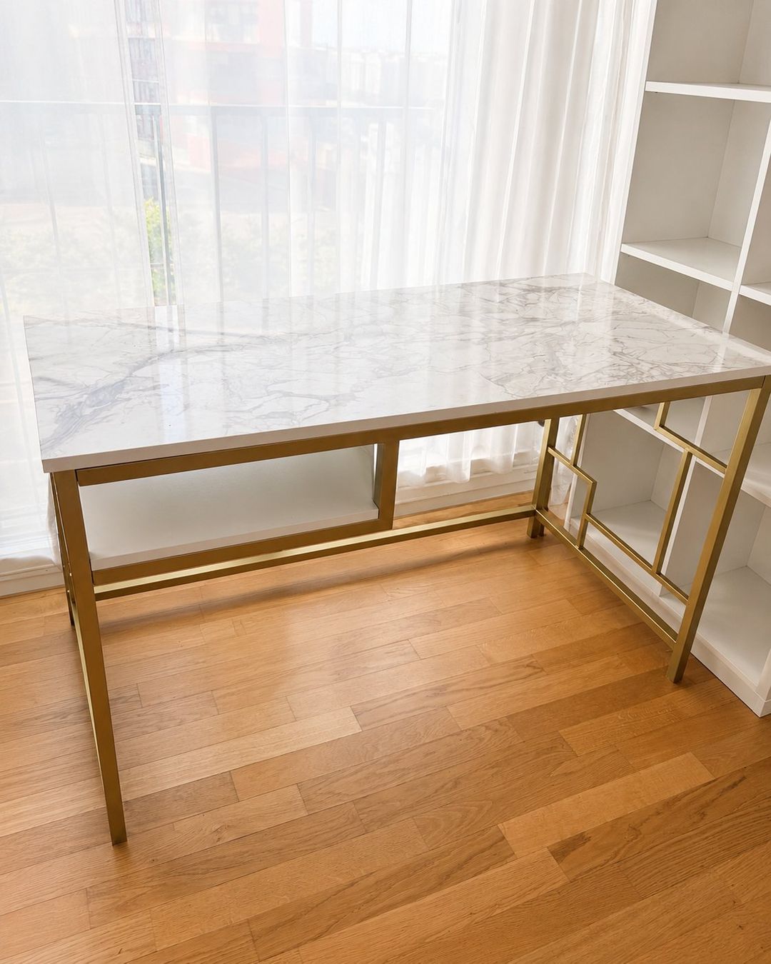 Scrivanie: Homeoffice Schreibtisch im edlen Marmor Look – Usato da Winterthur venduto da Colorada13