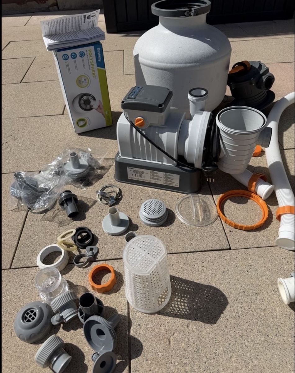 Bestway Schwimmbad: Bestway Pool mit Sandfilter Pumpe  – Gebraucht aus Buchs ZH von man_v7y7 6