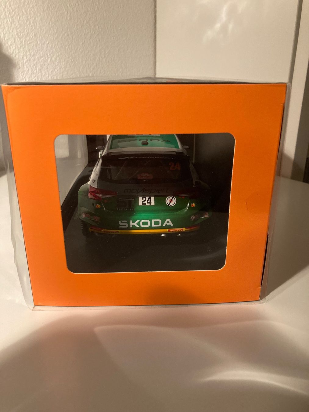 Skoda Modellini d'auto: Skoda Fabia RS Rally2 1/18 – Nuovo e nell'imballaggio originale da Fontaines NE venduto da Jameson87 2