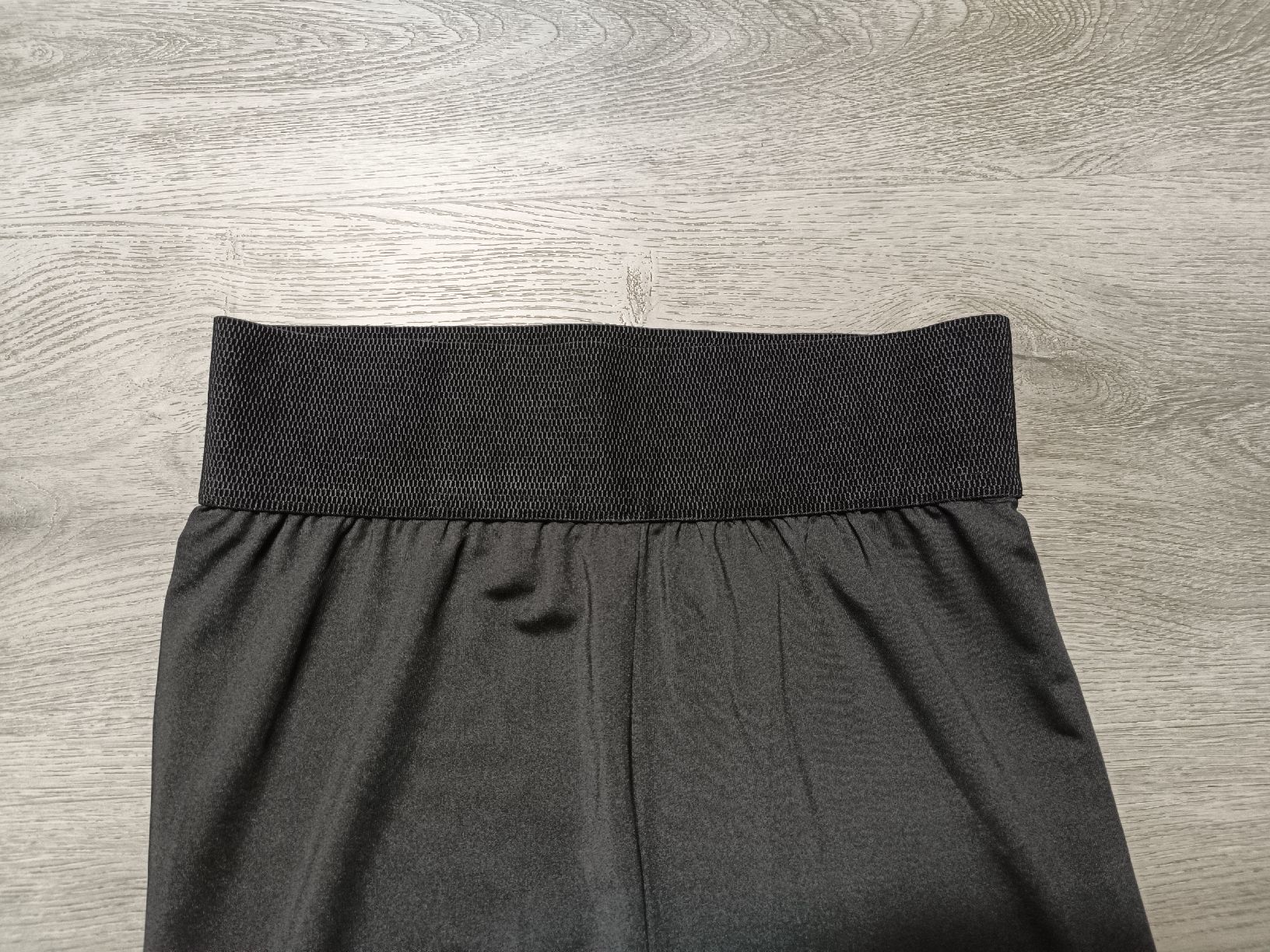 Pantaloni: Neue Sommerhose M – Nuovo (secondo la descrizione) da Bätterkinden venduto da Elefantenzoo 1
