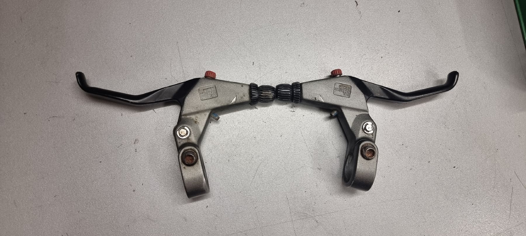Avid Pezzi di ricambio: Avid V-Brake mit Bremshebel  – Usato da Seon venduto da Stibinio 6
