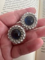 Ohrclips mit blauem Stein und Strass silberfarben