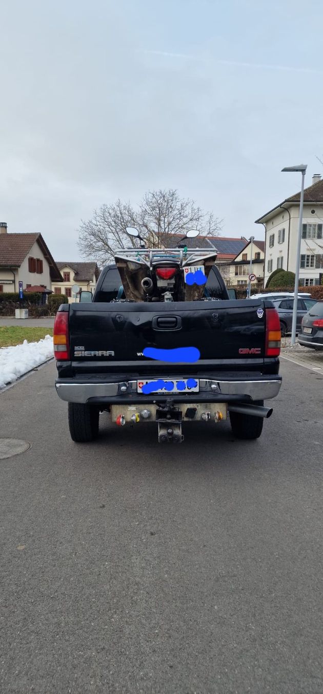 GMC Automobili: GMC Sierra 2500HD 10TDruckluft – Usato da Seengen venduto da jar_6lly 4