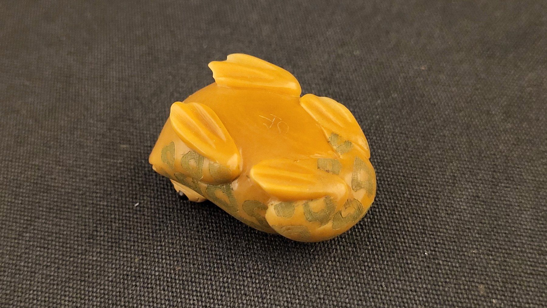 Statuette: Frosch aus Tagua-Nuss, signiert - NETSUKE – Usato da Basel venduto da spinne02 5
