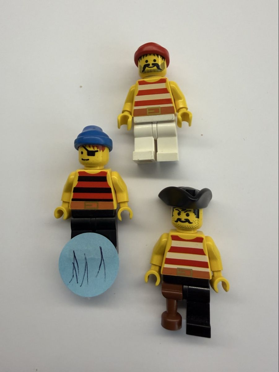 Lego Jouets: Lego Piraten Figuren. – D'occasion à Rheinfelden par zim_2hqc