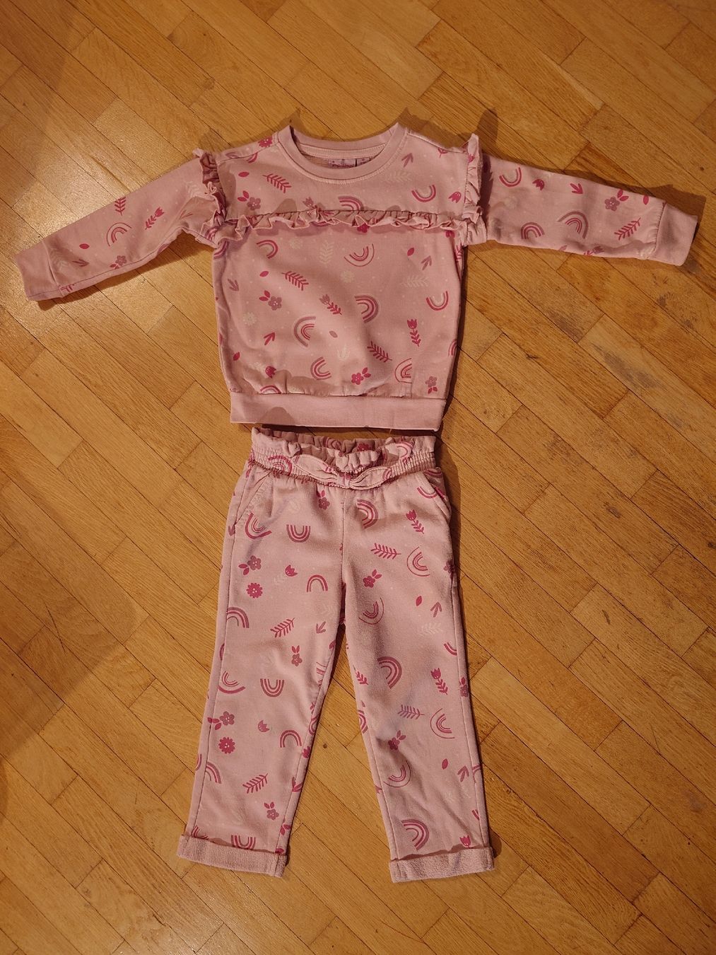Ensembles coordonnés: Mädchen Set Pullover und Hose Grösse 98 – Neuf (Voir description) à Uster par snowy_6