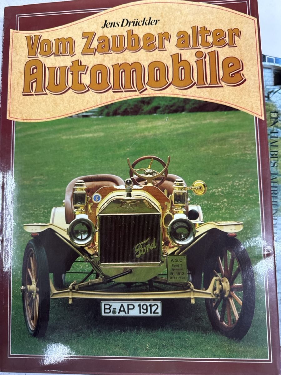 Libri: 4 Automobil Bücher – Usato da Meienberg venduto da sony252 1