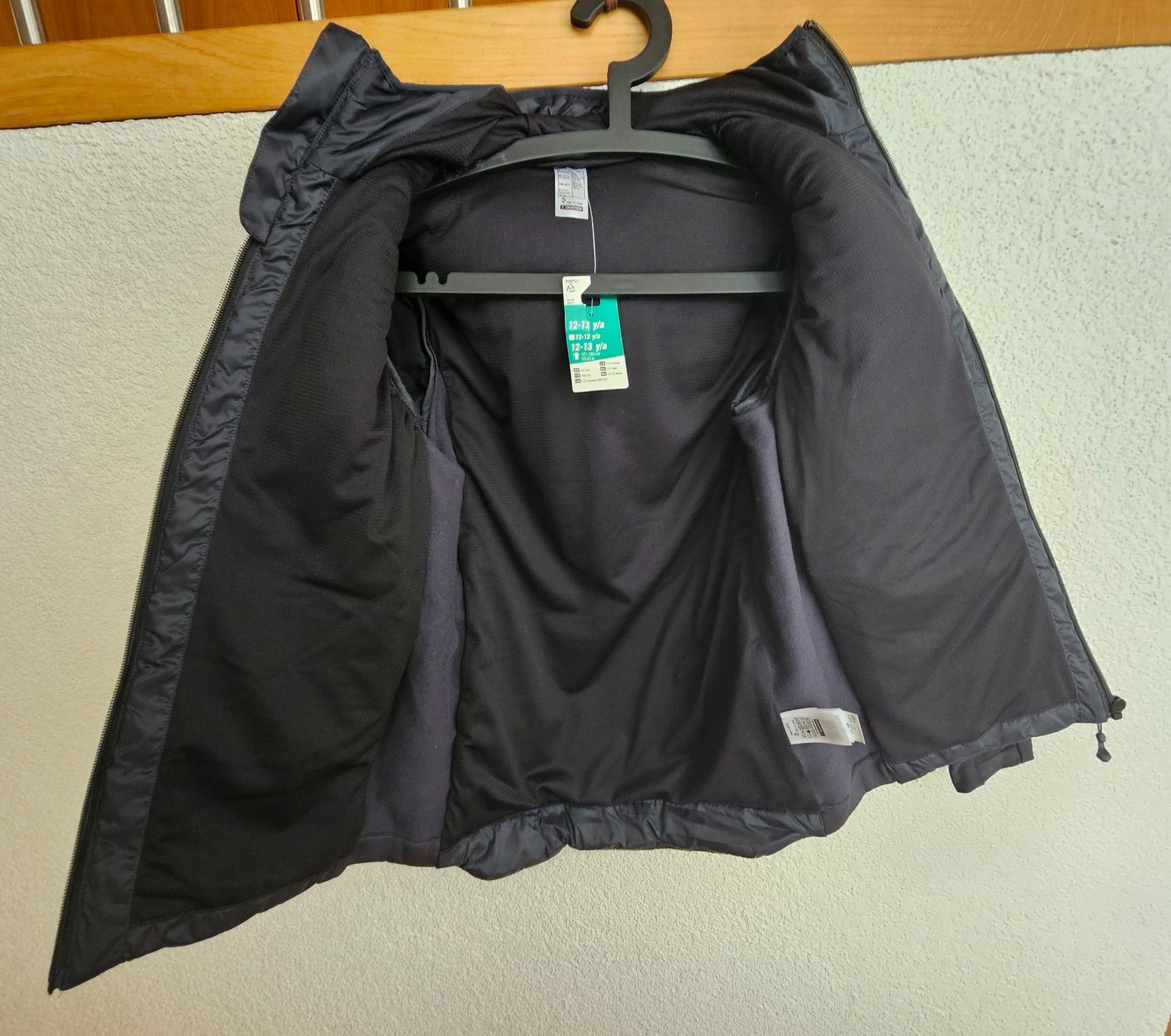 Decathlon Jacken: Wattierte Jacke Gr. 152 – Neu (gemäss Beschreibung) aus Staffelbach von Frisco77 2