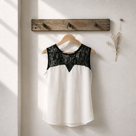 NEU! ärmelloses Top / Shirt Spitze Weiss Gr. S (M) Boho