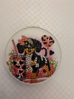 Schmuckbox klein mit Strass-Steichen