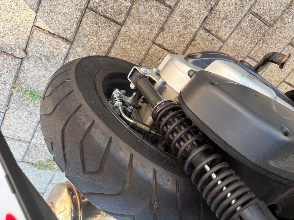 Gilera Fuoco 500 i.e 17000km MFK neu + Top Case & Scheibe (Gebraucht ...