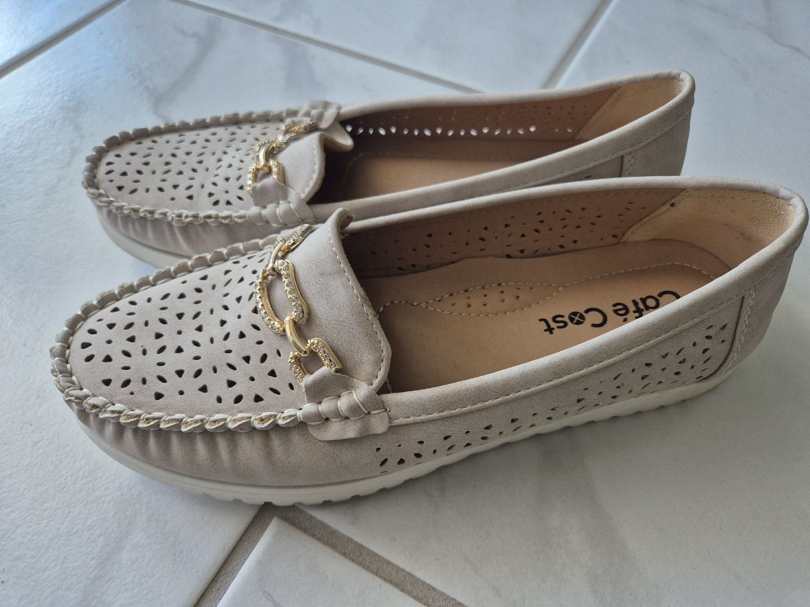 Scarpe da donna: Sommerschuhe 2 Paar Gr.38 NEU! – Nuovo (secondo la descrizione) da Oetwil am See venduto da Janina5 1