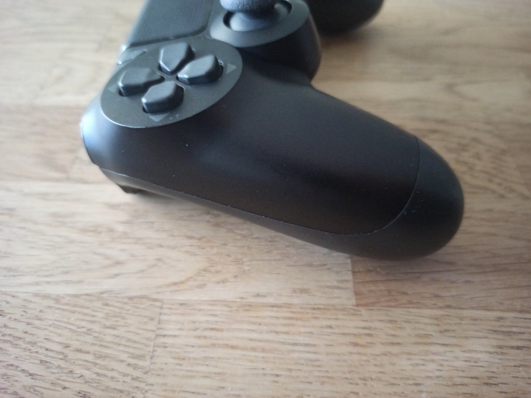 Controller: Original Controller Sony PS4 Wireless DualShock 4 V2 – Usato da Oberweningen venduto da mar_87mx 2