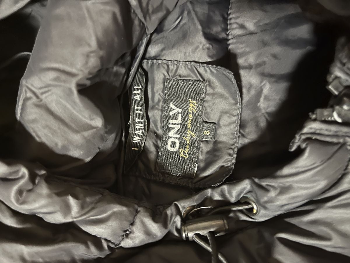 Only Giacche: ONLY Übergangsjacke, Schwarz, Grösse S  – Usato da Kaltenbach venduto da happysunshineee 1