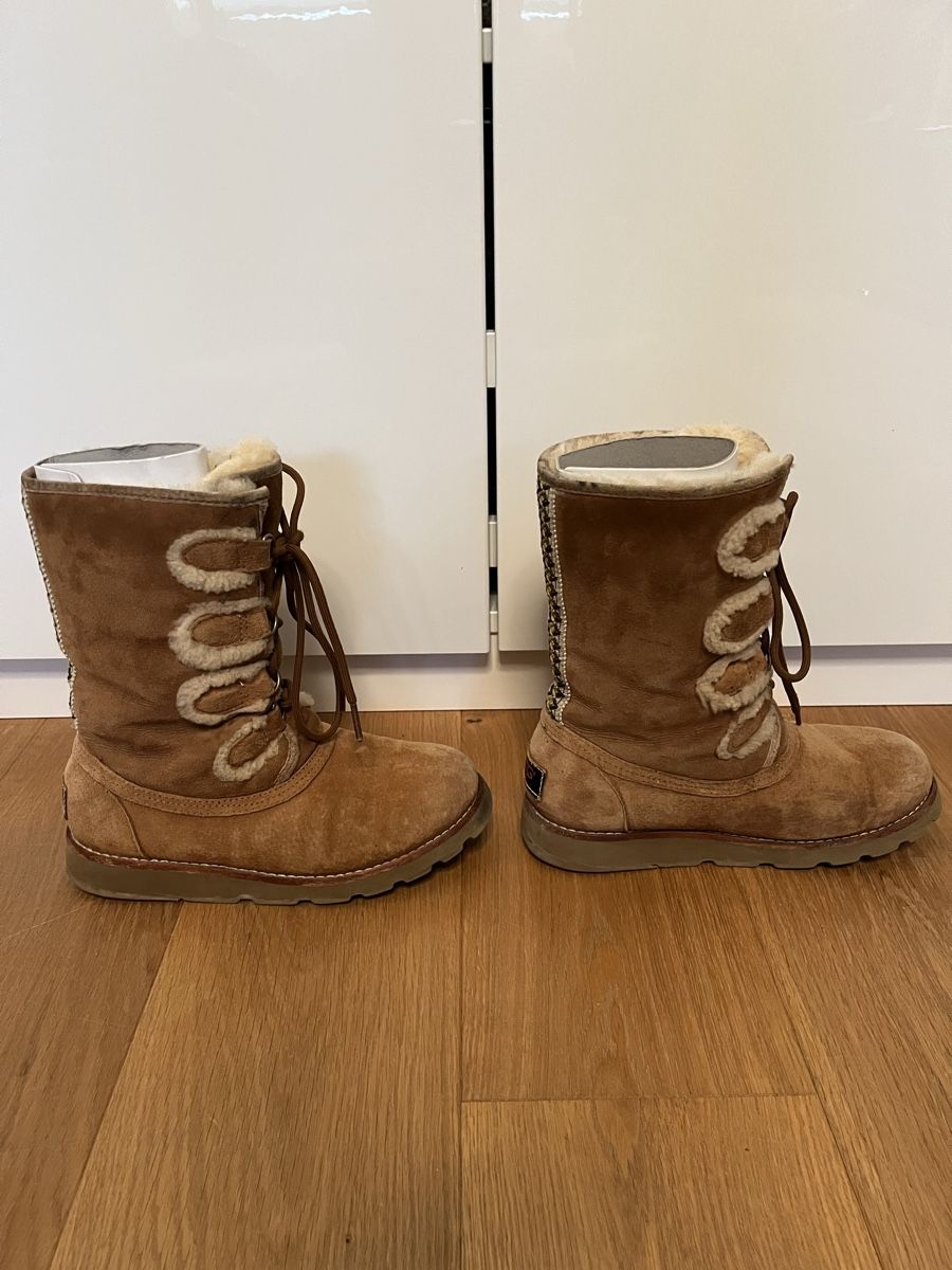 Ugg Scarpe da donna: Bottes UGG W Rommy – Usato da St. Prex venduto da Nikolletta 3