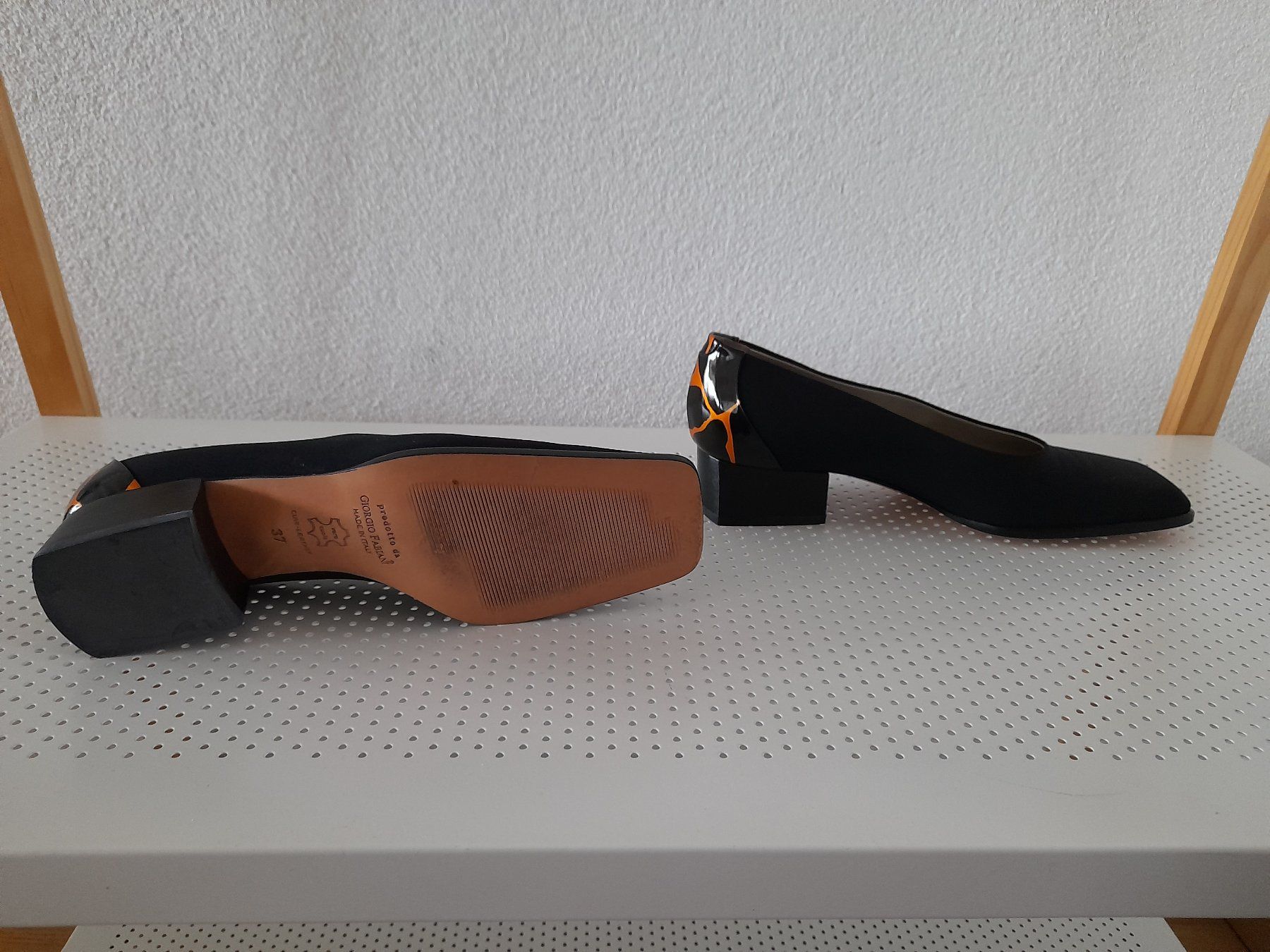 Damenschuhe: chaussures noires petits talons – Gebraucht aus Mont-sur-Lausanne von Pioutch 1