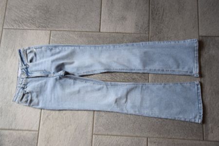 NEU Damen Schlaghosen Jeans flared gr. 34