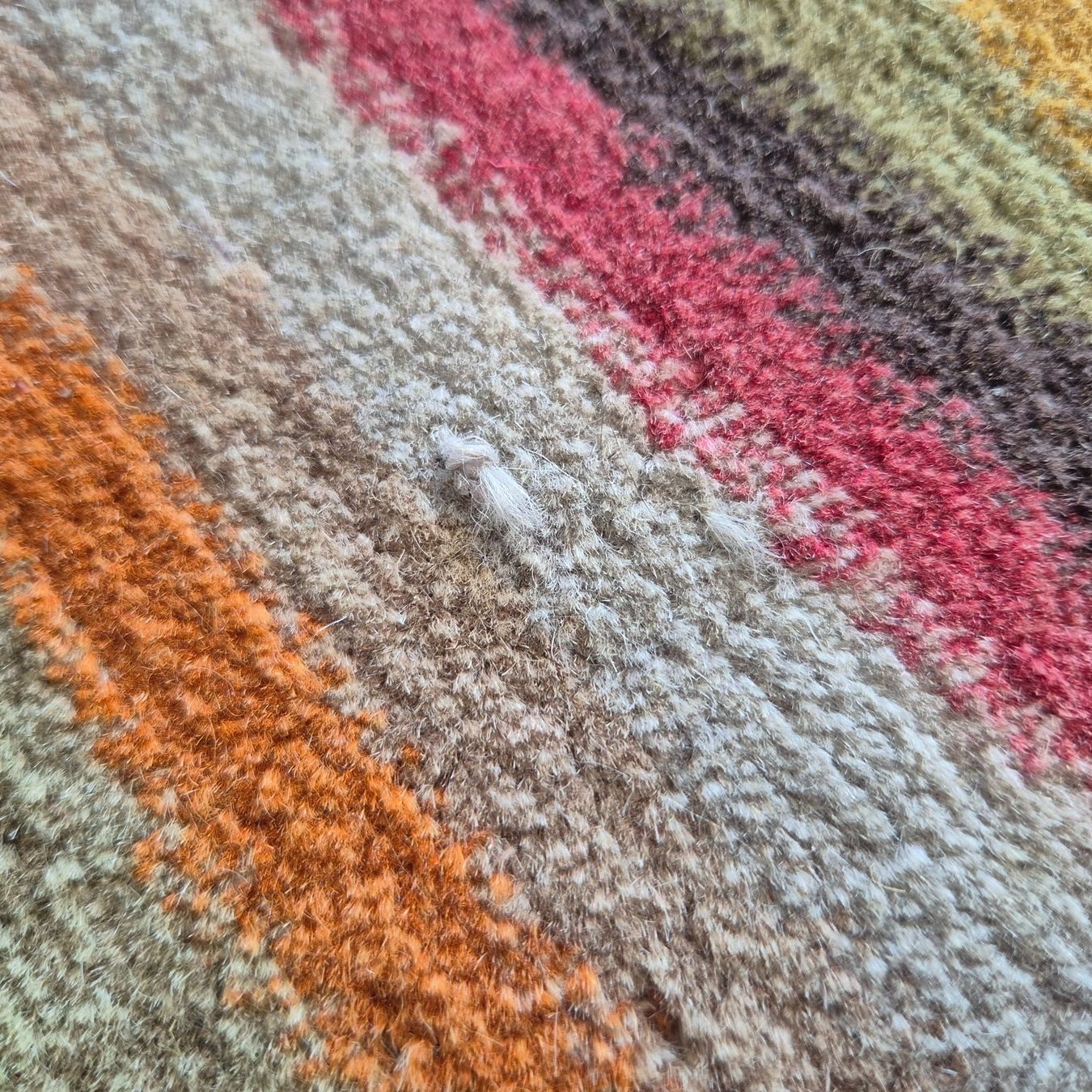 Tappeti: 70s Carpet Teppich Läufer gestreift 118x58cm – Usato da Nottwil venduto da Wondewa-Shop 6