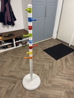 Bunte Kindergarderobe Kleiderständer Regenbogen IKEA Krokig