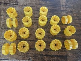 lego 32007 lot de 18 pièces Yellow Technic Tread Hub