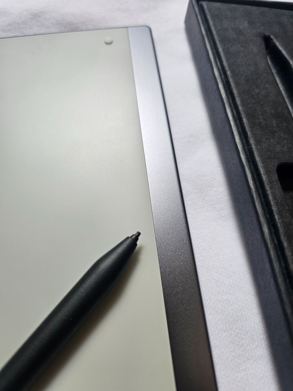 reMarkable Tablet PC: ReMarkable 2 - Tablette bon état/ neuve + Marker + Pointes – Usato da Riaz venduto da Antho8 5