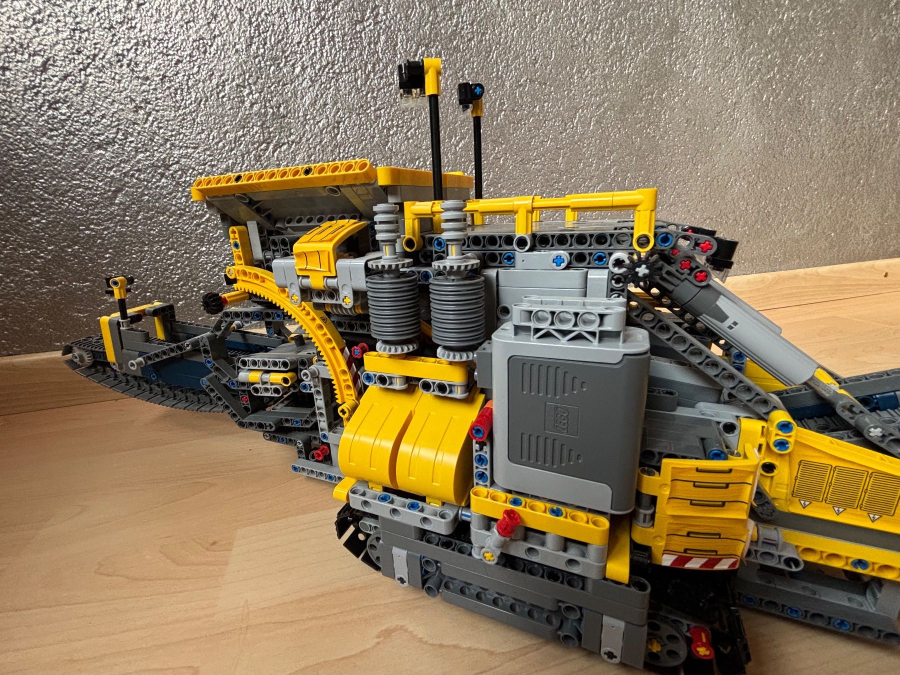 Lego Kit di costruzioni: LEGO® Technic 42055 - Schaufelradbagger – Usato da Mauren venduto da Greiner