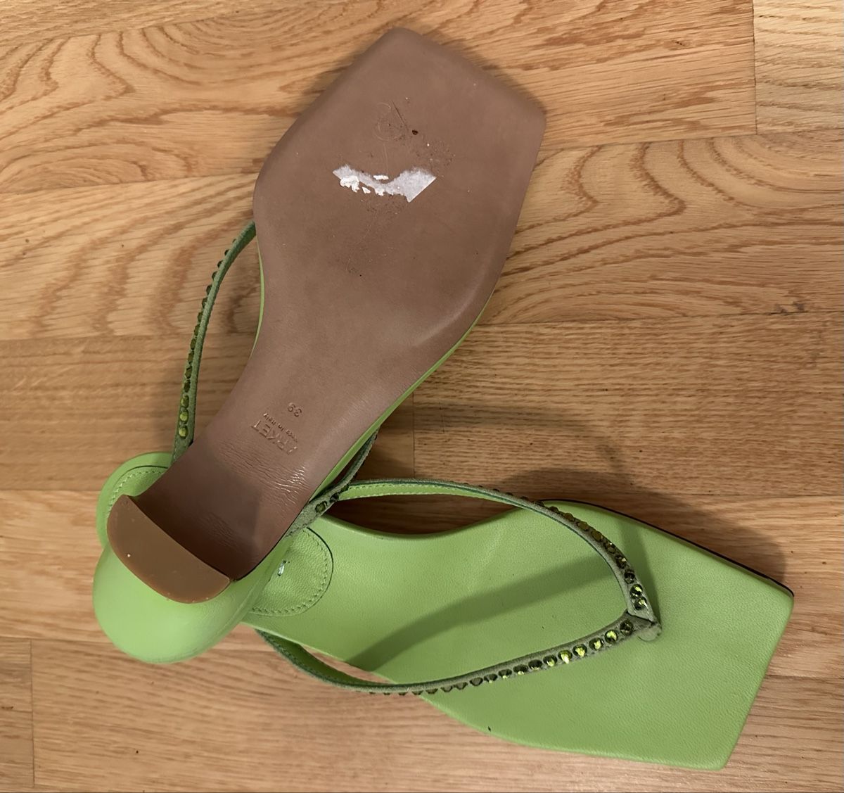 Arket Scarpe da donna: Arket Pantoletten aus Leder (39) – Nuovo (secondo la descrizione) da Zürich venduto da maramei 1