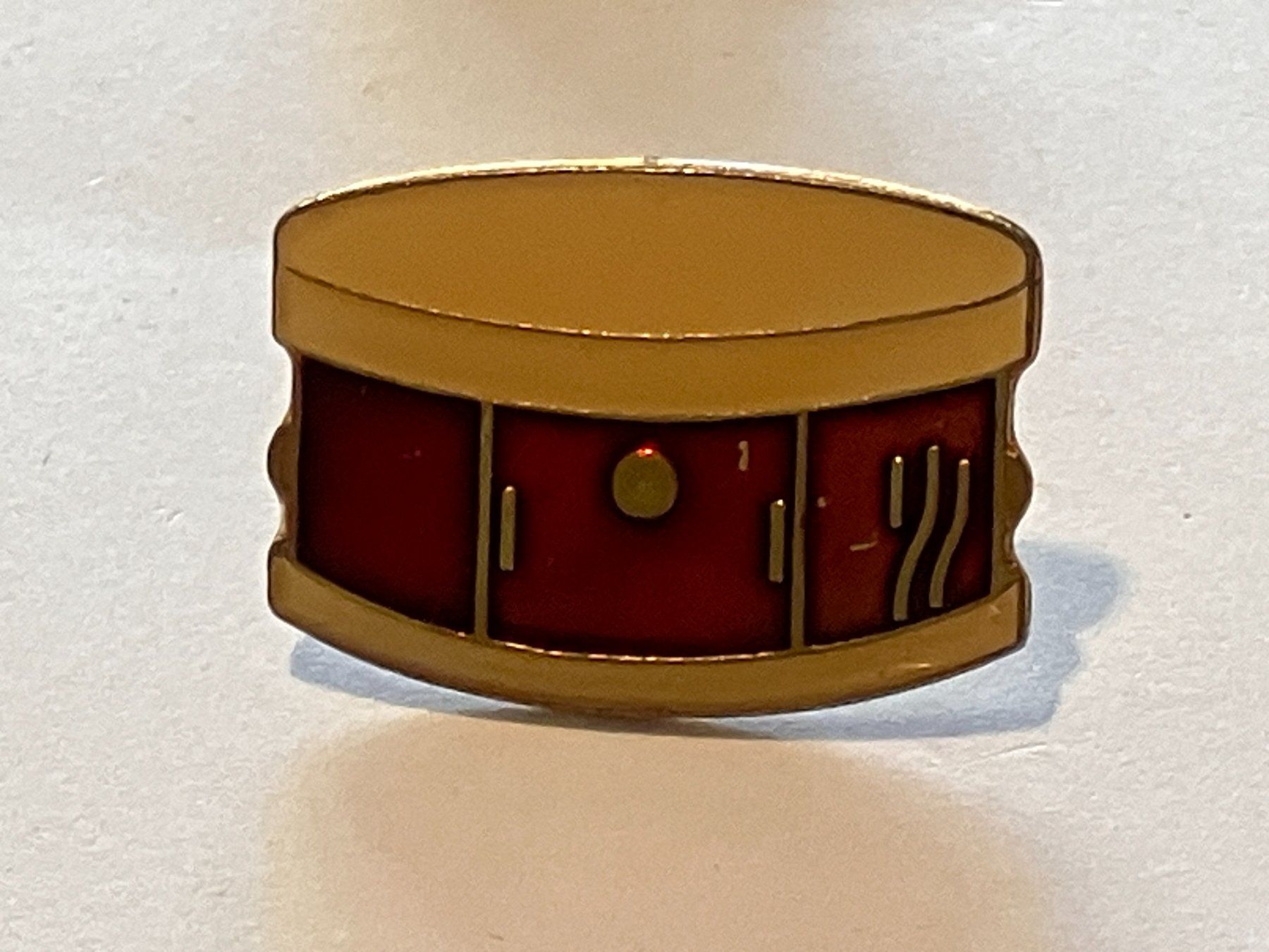 Placchette & Badge: 1 Pin Trommel – Usato da Basel venduto da djwwpp