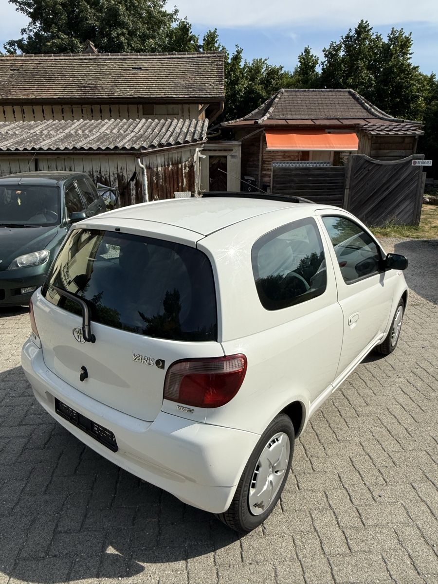 Toyota Automobili: Toyota Yaris 1.3 – Usato da Ittigen venduto da Elvis177 2