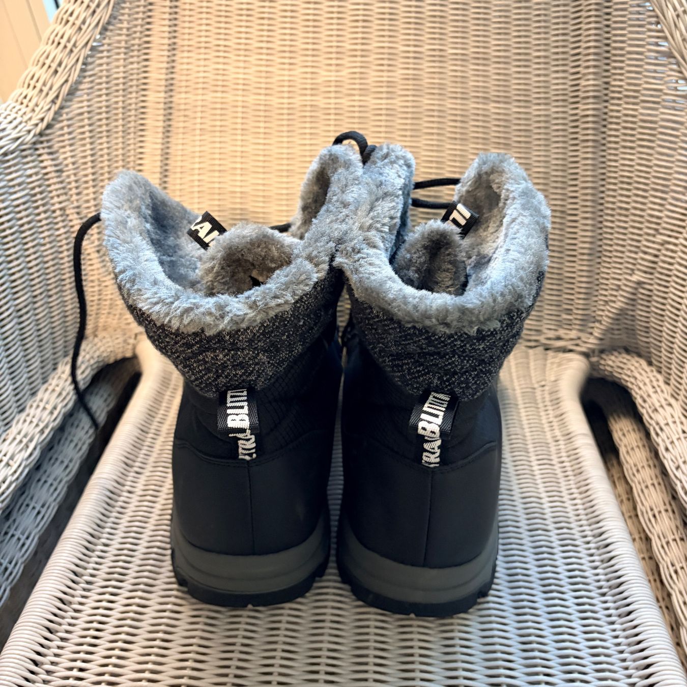 Scarpe da uomo: Bizza Winterstiefel Schwarz Grösse 47.5 – Usato da Fahrweid venduto da Antonio_Dantas 2