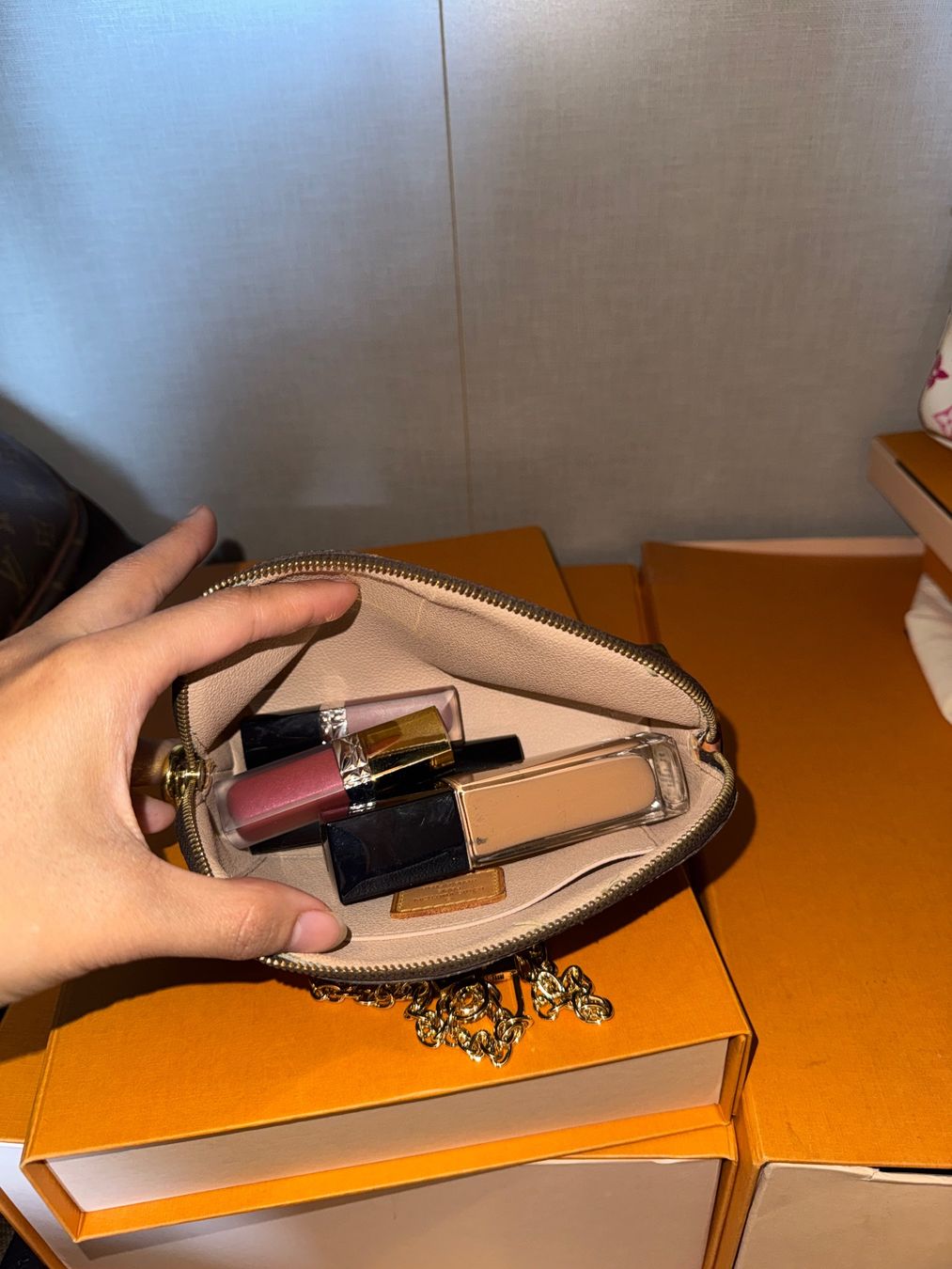 Louis Vuitton Borse: Louis Vuitton Cosmetics Accessories – Usato da Widnau venduto da Pukpan_99 5